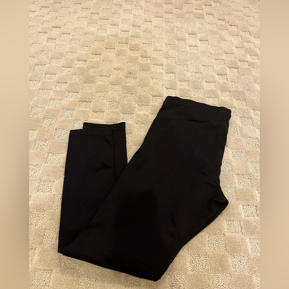 black leggings